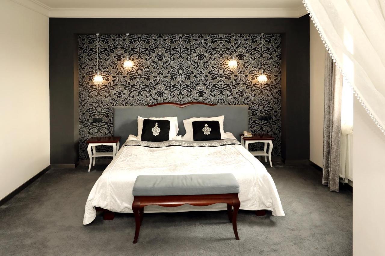Bialy Dom Henlex Hotel Restauracja Poznaň Exteriér fotografie