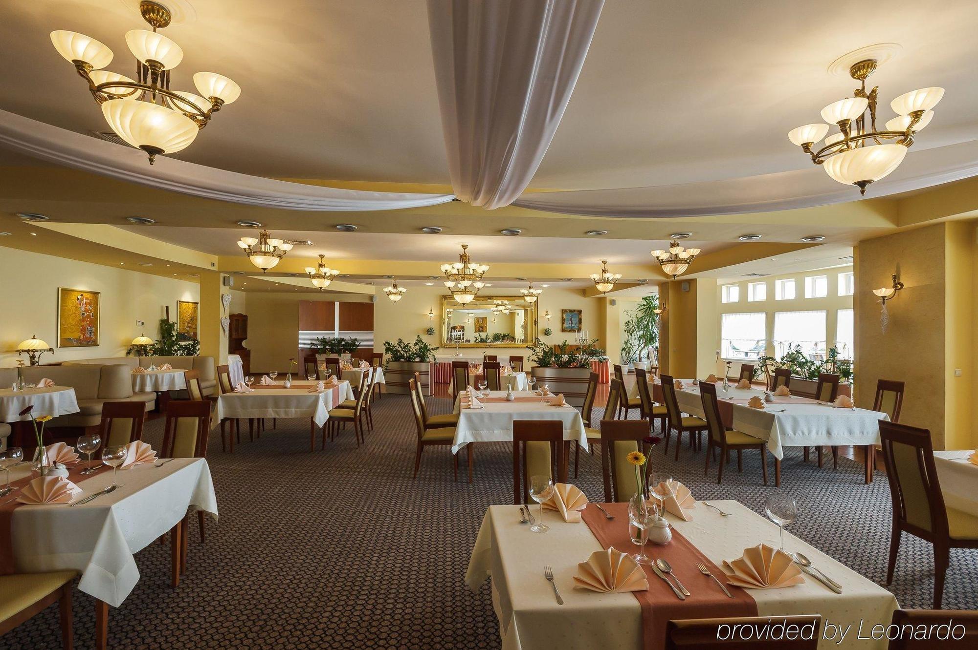 Bialy Dom Henlex Hotel Restauracja Poznaň Exteriér fotografie
